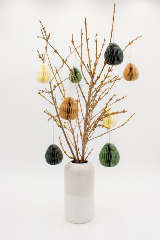 Ostereier aus Papier zum Aufhängen natur