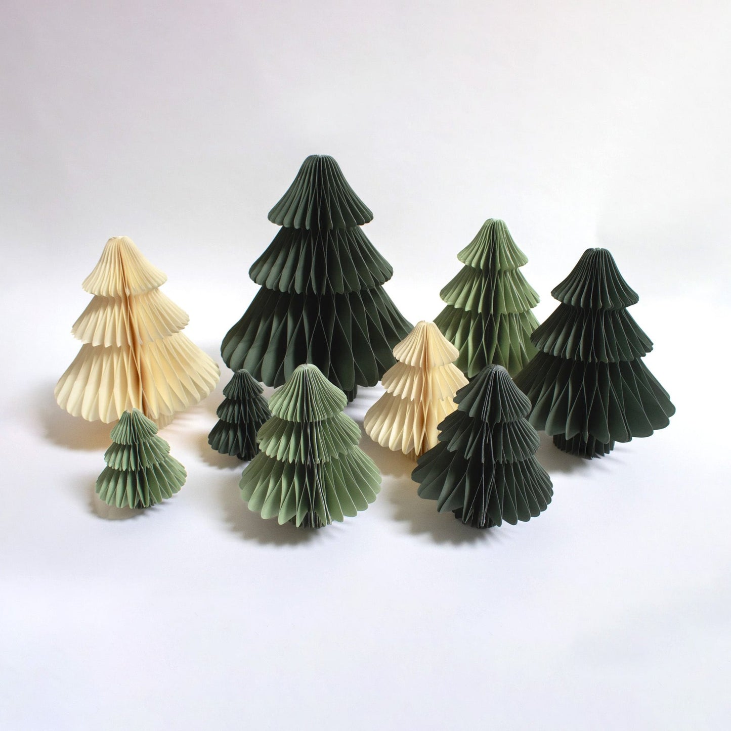 Papier Weihnachtsbaum mit Stamm