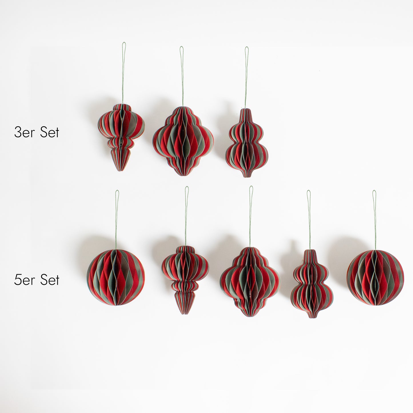 Nachhaltige Papier-Christbaumkugeln rot zweifarbig