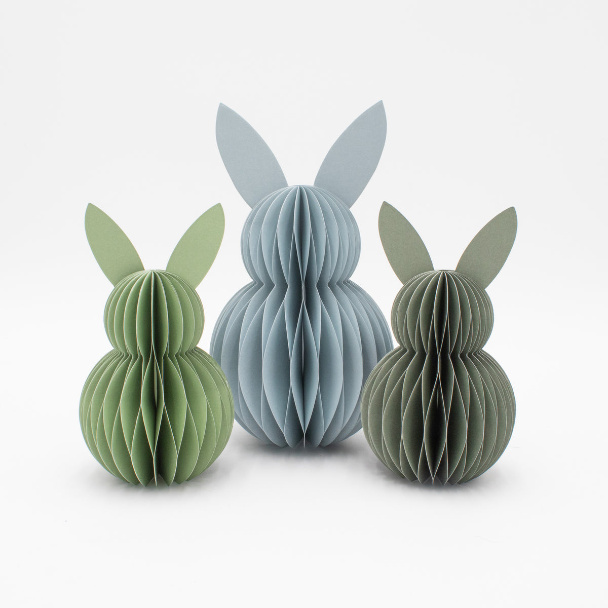 Papier-Osterhase minimalistisch in Blau