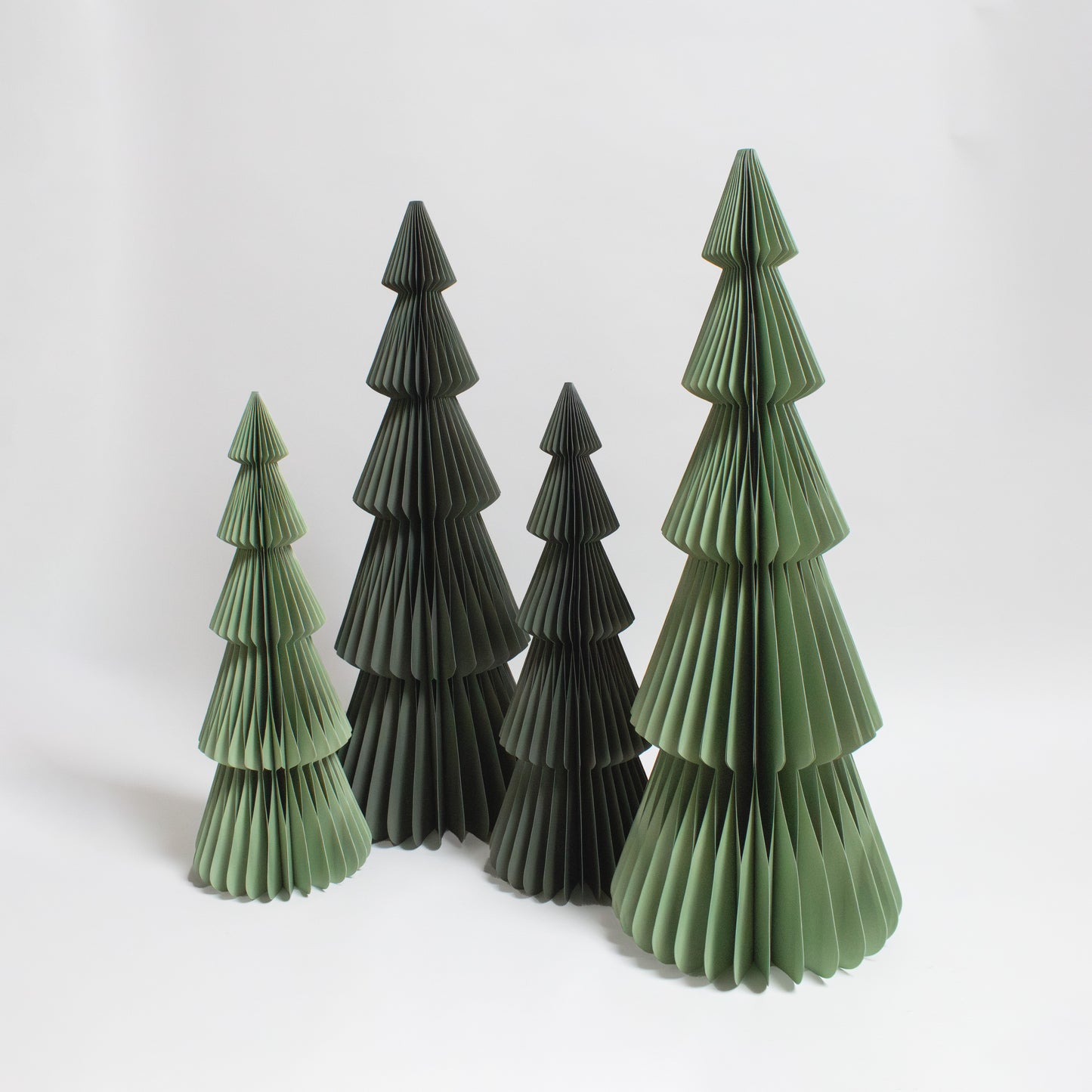 Stilvoller XL Papierbaum Weihnachten