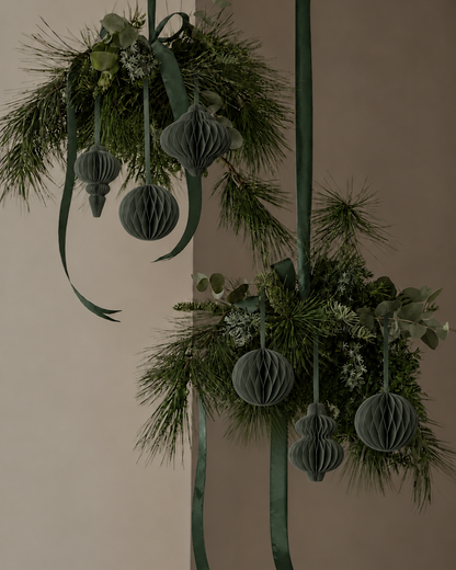 Papier-Christbaumschmuck Kugeln & Ornamente – Salbei- & Moosgrün