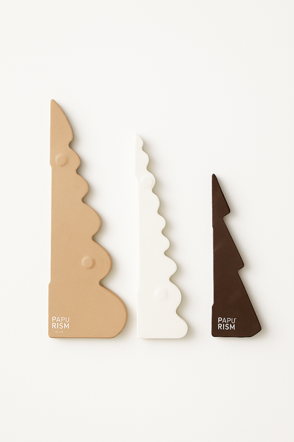 Braune Papier-Weihnachtsbäume | Design Deko Set aus Papier | Nachhaltige Weihnachtsdekoration | Minimalistische skandinavische Deko