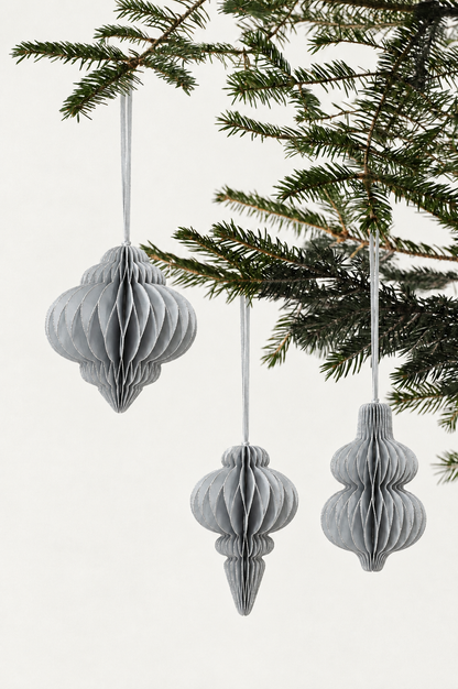Papier-Christbaumschmuck Kugeln & Ornamente mit Glitzer – Gold & Silber (Kopie)