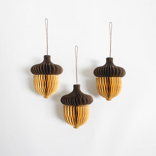 Papier-Baumschmuck Haselnuss – Anhänger Braun, 10 cm
