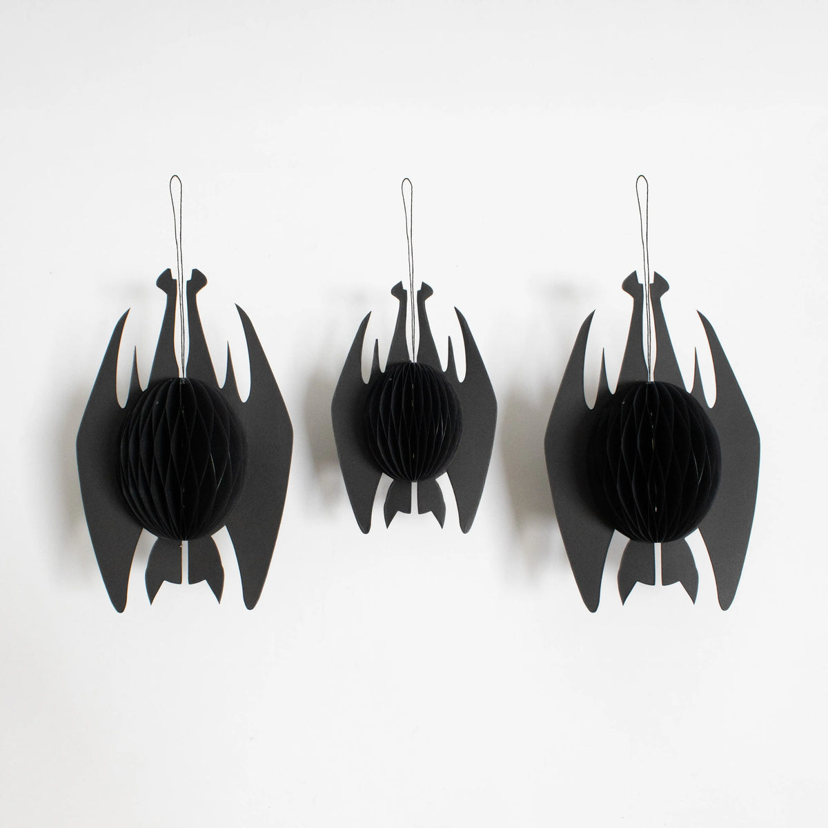 Papier-Fledermaus zum Aufhängen – Halloween-Deko, 15 & 20 cm