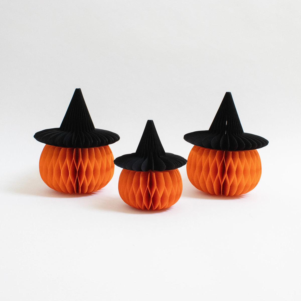 Papier-Kürbis mit Hexenhut – Halloween-Deko, 15 & 20 cm