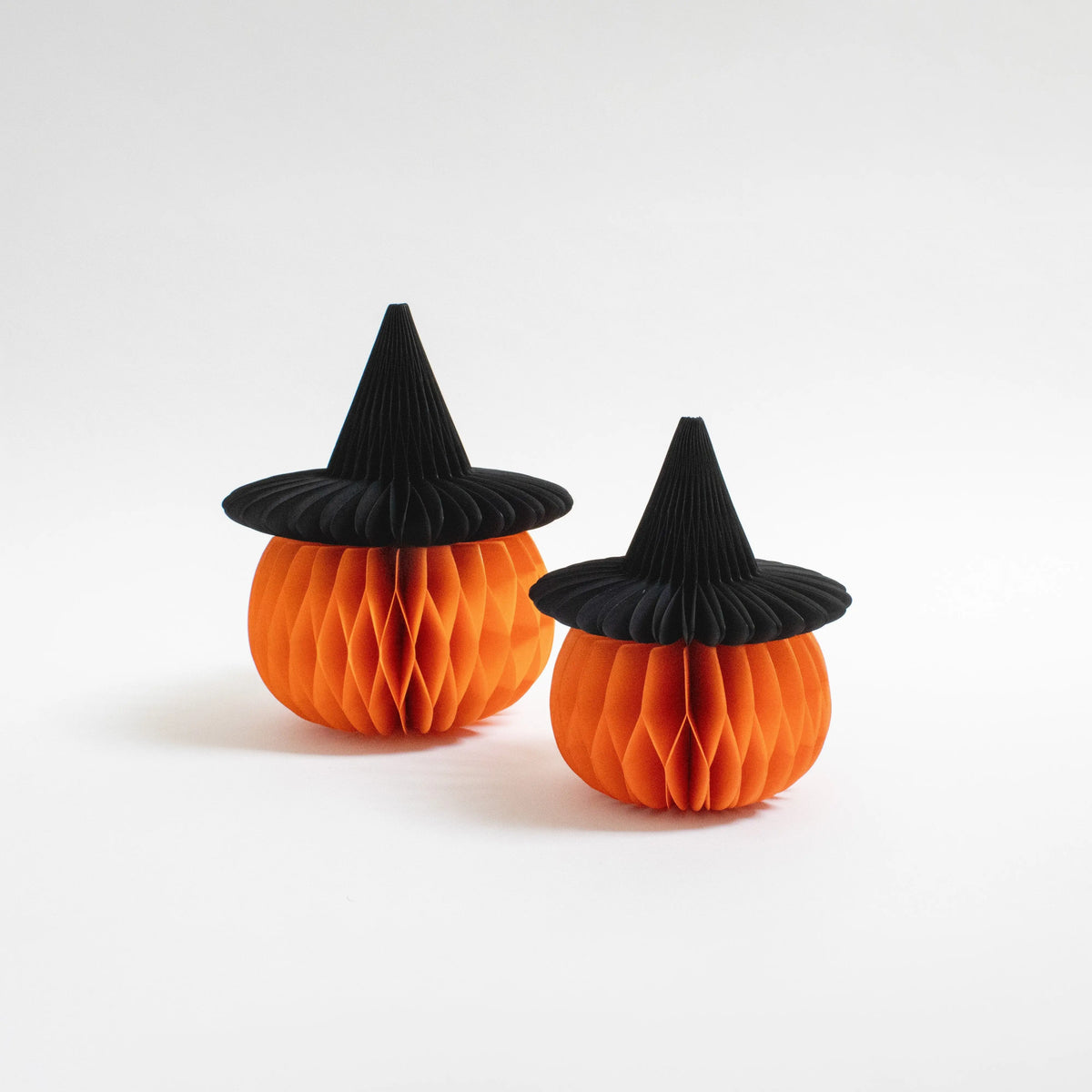 Papier-Kürbis mit Hexenhut – Halloween-Deko, 15 & 20 cm