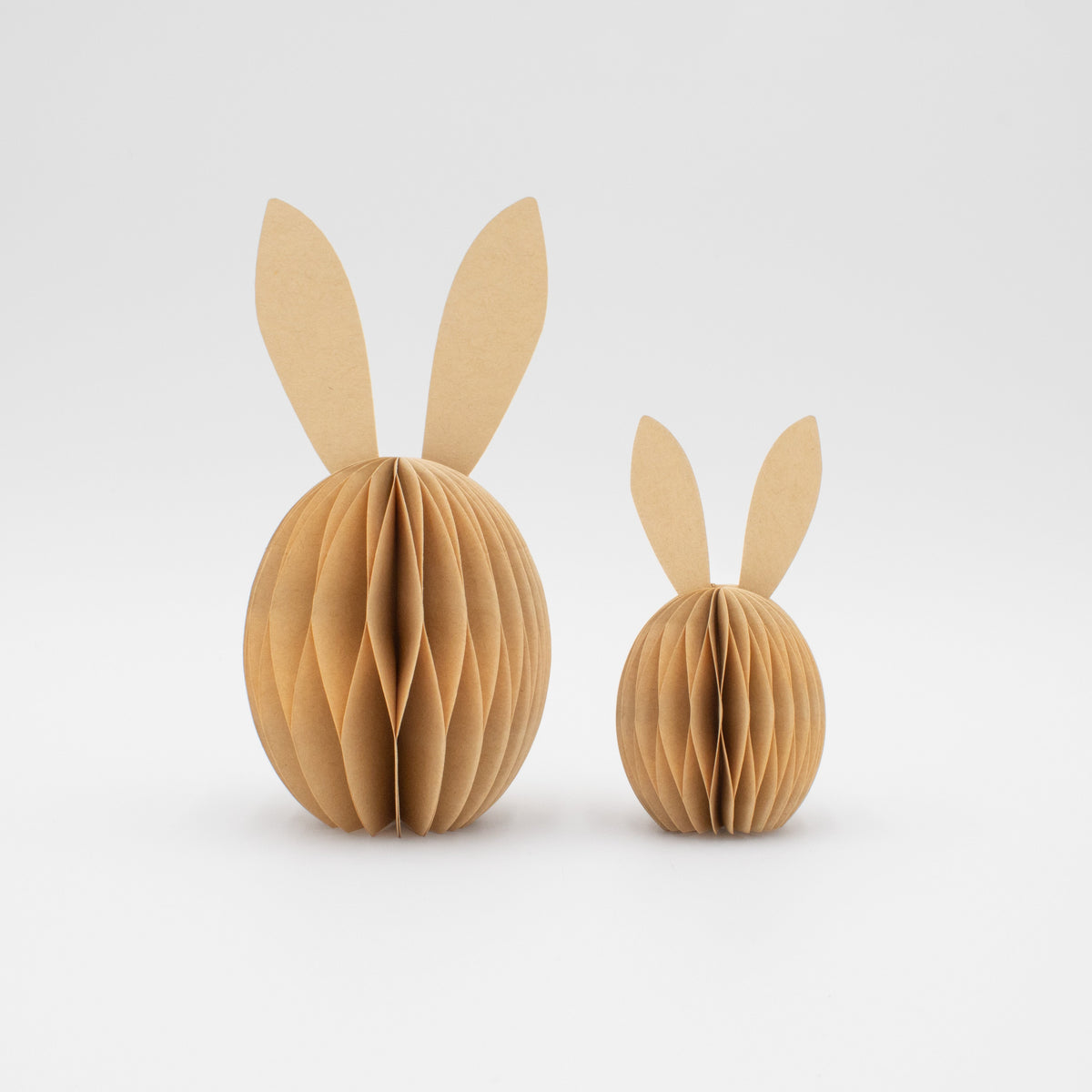 Papier-Osterhase klein – Beige, Hellgrau & Moosgrün, 10 & 15 cm