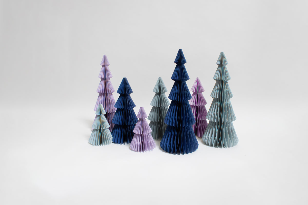 Papier-Weihnachtsbaum in Blau & Lila