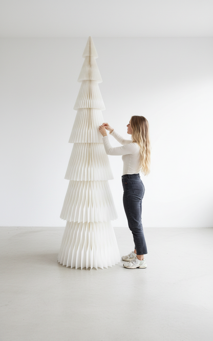 XXL Papier-Weihnachtsbaum Tilda – modular bis 3 m